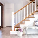 A Casa De Alicia Besomano