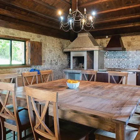 A Casa De Alicia Villa Besomano