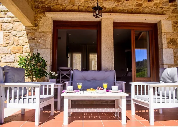 Villa A Casa De Alicia Besomano